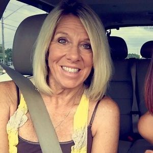 Meet your Posher, Sharon